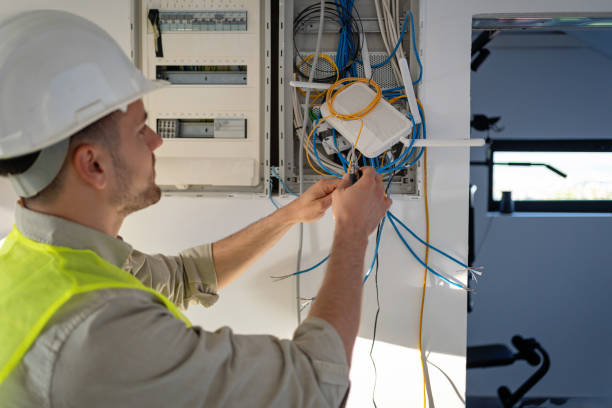Best Local Electrician Companies  in Laurium, MI